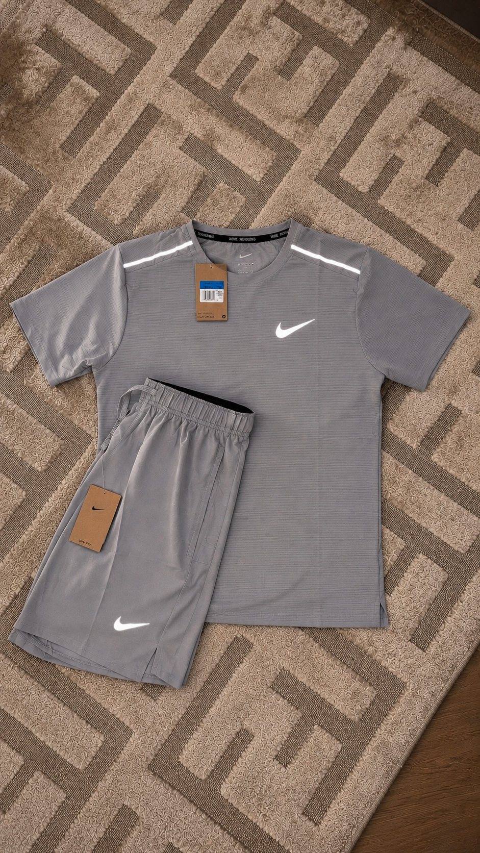 Nike Zomersetje Grijs